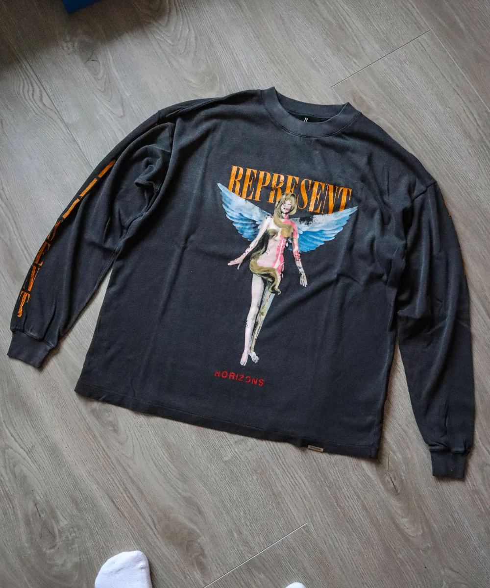 Dark Represent Horizons graphic long-sleeve shirt