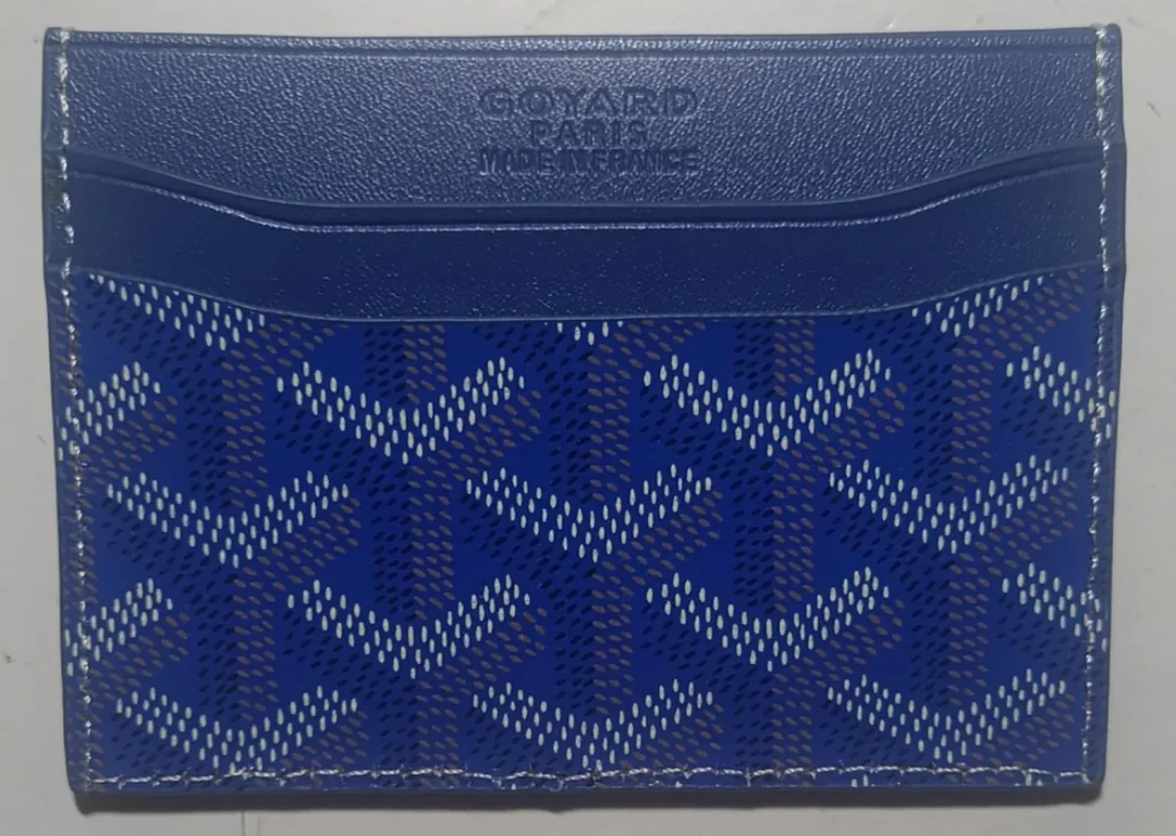 Blue patterned cardholder, card-slot side after arrival — Fishgoo Spreadsheet buyer share